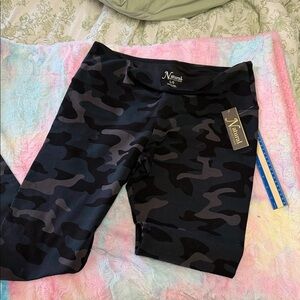 Natural Reflections Dark Leggings